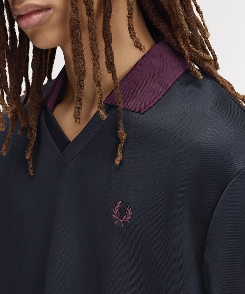 FRED PERRY（フレッドペリー）の「【ZOZO & ONLINESHOP限定】Contrast Collar Sweatshirt／コントラストカラースウェット（スウェット・メンズ・ネイビー・L/M/S）」の7枚目の写真