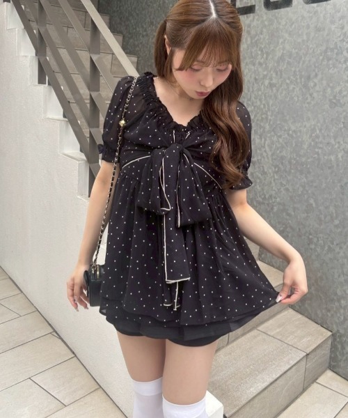 continuer de NICE CLAUP(コンティニューデナイスクラップ)の「ビッグリボンチュニックブラウス(シャツ/ブラウス・レディース・ドット/ブラック系その他/ホワイト系その他/アイボリー・FREE)」の19枚目の写真