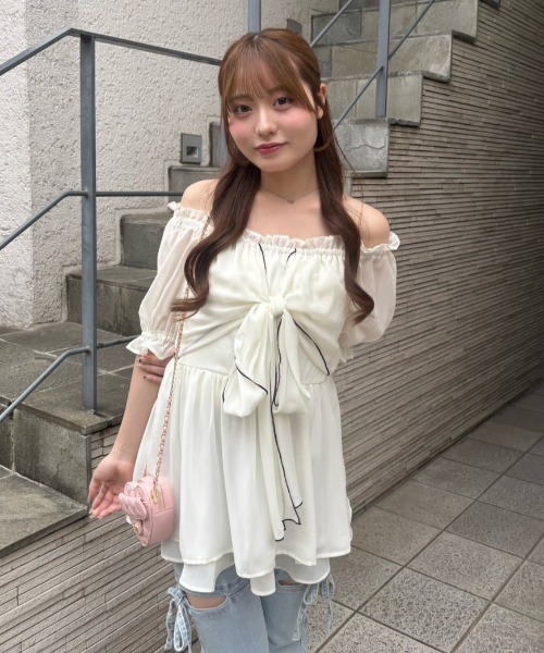 continuer de NICE CLAUP(コンティニューデナイスクラップ)の「ビッグリボンチュニックブラウス(シャツ/ブラウス・レディース・ドット/ブラック系その他/ホワイト系その他/アイボリー・FREE)」の10枚目の写真