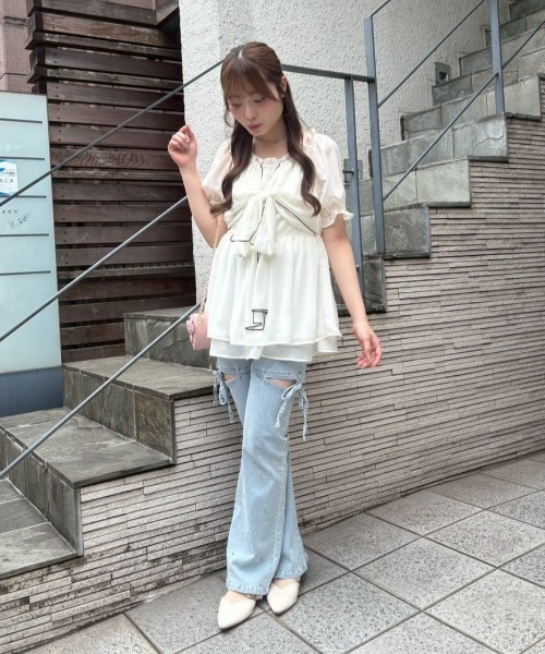 continuer de NICE CLAUP(コンティニューデナイスクラップ)の「ビッグリボンチュニックブラウス(シャツ/ブラウス・レディース・ドット/ブラック系その他/ホワイト系その他/アイボリー・FREE)」の17枚目の写真
