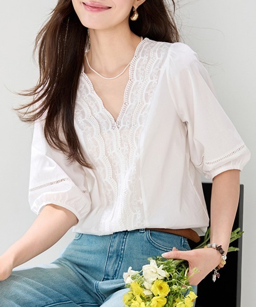 ReRe（リリ）の「Vネックレースデザインブラウス（シャツ/ブラウス・レディース・ホワイト・LARGE/X-LARGE/MEDIUM）」の4枚目の写真