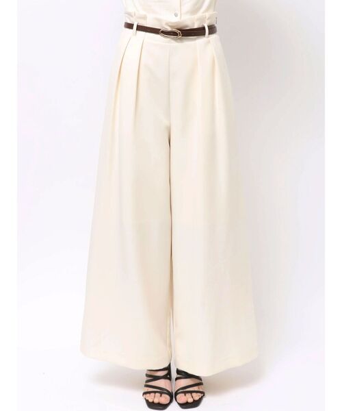 MERCURYDUO(マーキュリーデュオ)の「ベルト付タックフレアパンツ(その他パンツ・レディース・アイボリー/ブラック・MEDIUM/SMALL)」の9枚目の写真