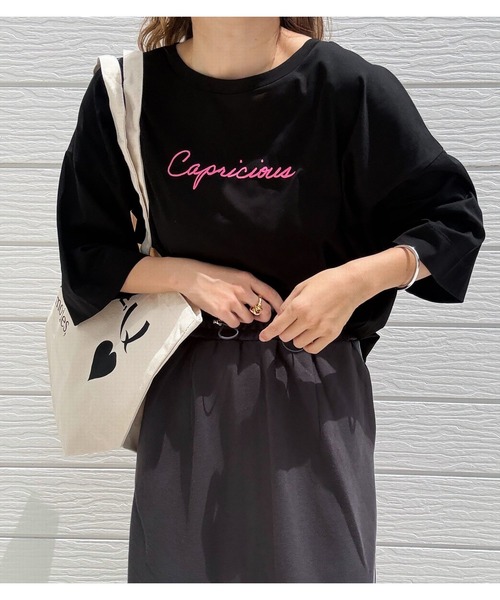 Q(キュー)の「シルケット天竺プルオーバー(Tシャツ/カットソー・レディース・オフホワイト/ブラック/グレイッシュベージュ・MEDIUM)」の8枚目の写真