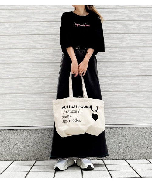 Q(キュー)の「シルケット天竺プルオーバー(Tシャツ/カットソー・レディース・オフホワイト/ブラック/グレイッシュベージュ・MEDIUM)」の20枚目の写真