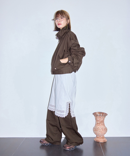 Dickies(ディッキーズ)の「DICKIES 別注 EISEN SETパンツ(チノパンツ・レディース・ブラック/ブラウン・SMALL/MEDIUM)」の20枚目の写真