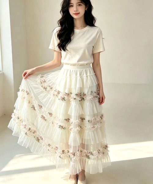 gossip!ロサンゼルス(ゴシップロサンゼルス)の「花柄チュールレイヤードティアードスカート ロングマキシ丈(スカート・レディース・オフホワイト・M)」の3枚目の写真