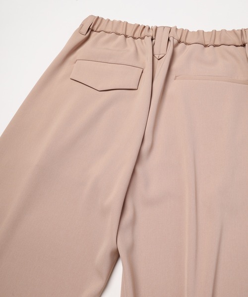 CULLNI(クルニ)の「Dry Stretch Twill Wide Curve Pants(スラックス・メンズ・ブラック/ピンクベージュ/ネイビー/アッシュブラウン・2/1/0)」の12枚目の写真