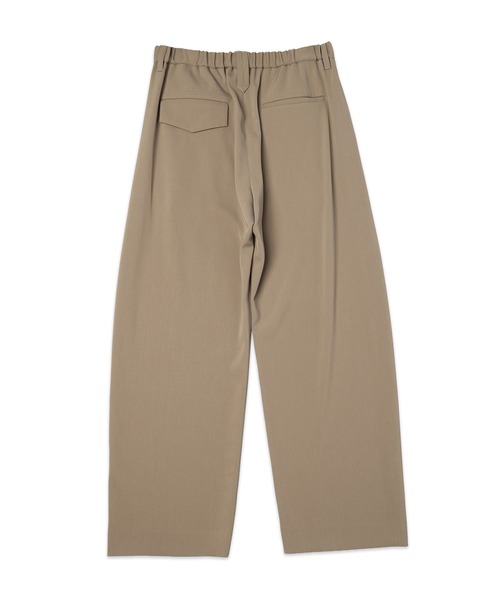 CULLNI(クルニ)の「Dry Stretch Twill Wide Curve Pants(スラックス・メンズ・ブラック/ピンクベージュ/ネイビー/アッシュブラウン・2/1/0)」の14枚目の写真