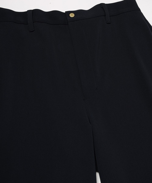 CULLNI(クルニ)の「Dry Stretch Twill Wide Curve Pants(スラックス・メンズ・ブラック/ピンクベージュ/ネイビー/アッシュブラウン・2/1/0)」の19枚目の写真