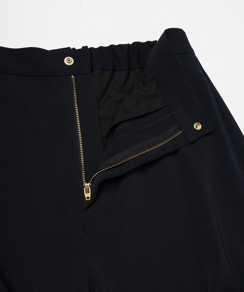 CULLNI(クルニ)の「Dry Stretch Twill Wide Curve Pants(スラックス・メンズ・ブラック/ピンクベージュ/ネイビー/アッシュブラウン・2/1/0)」の20枚目の写真