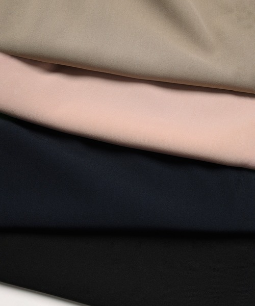 CULLNI(クルニ)の「Dry Stretch Twill Wide Curve Pants(スラックス・メンズ・ブラック/ピンクベージュ/ネイビー/アッシュブラウン・2/1/0)」の8枚目の写真