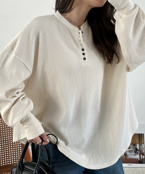 Eclat one(エクラワン)の「【Eclat one】ヘンリーネック ワッフル フレア プルオーバー(Tシャツ/カットソー・レディース・杢グレー/ブラウン/ブラック/アイボリー・FREE)」の5枚目の写真