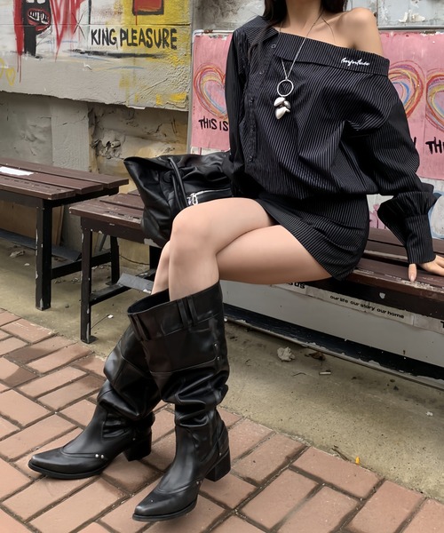 MEMECLE(メメクル)の「【 MEMECLE / メメクル 】ふかふか エンジニアロングブーツ(ブーツ・レディース・ブラック・SMALL/MEDIUM/LARGE)」の2枚目の写真