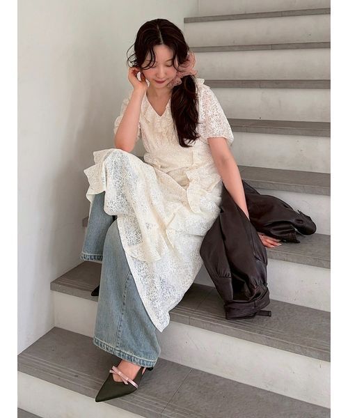 LILY BROWN(リリーブラウン)の「フリルレースカットワンピース(ワンピース・レディース・ブラック/アイボリー/コーラル・F)」の13枚目の写真