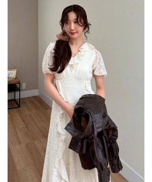LILY BROWN(リリーブラウン)の「フリルレースカットワンピース(ワンピース・レディース・ブラック/アイボリー/コーラル・F)」の16枚目の写真