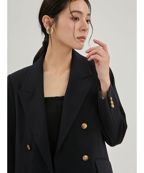Mila Owen(ミラオーウェン)の「金釦ダブルブレストブレザー(テーラードジャケット・レディース・ベージュ/ダークネイビー・F)」の13枚目の写真