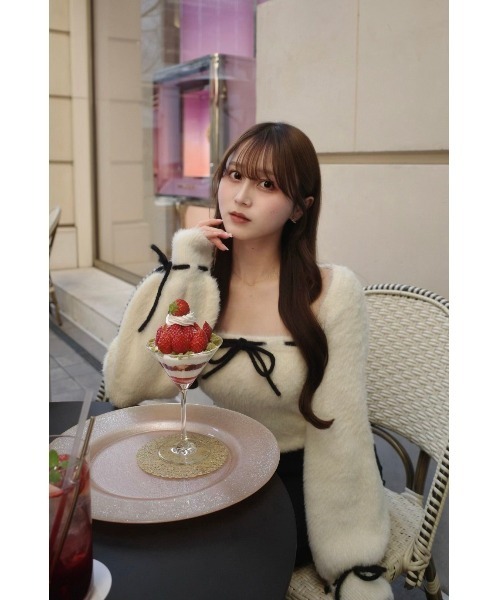 MISTREASS（ミストレアス）の「Narrow Ribbon Fluffy Knit Ensemble（ニット/セーター・レディース・ピンク・FREE）」の3枚目の写真