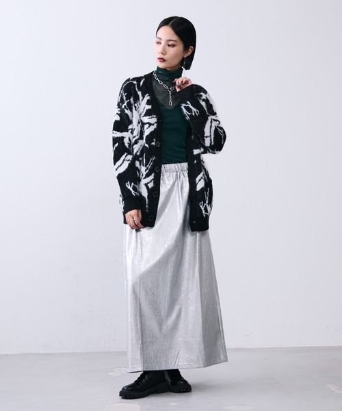 MONOe(モノエ)の「モノクロ柄シャギーVネックカーディガン(カーディガン/ボレロ・レディース・ダークグレー・FREE)」の10枚目の写真