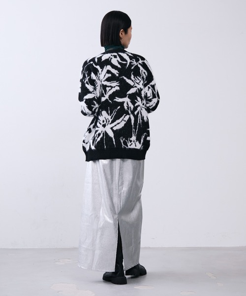MONOe(モノエ)の「モノクロ柄シャギーVネックカーディガン(カーディガン/ボレロ・レディース・ダークグレー・FREE)」の11枚目の写真