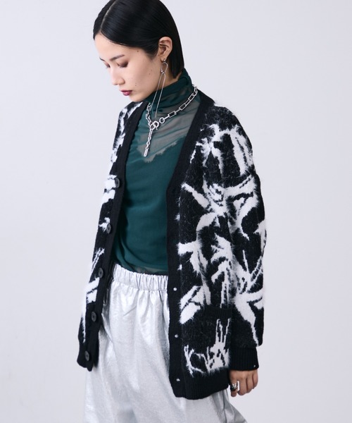 MONOe(モノエ)の「モノクロ柄シャギーVネックカーディガン(カーディガン/ボレロ・レディース・ダークグレー・FREE)」の13枚目の写真