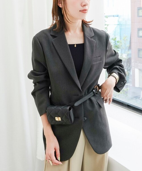 NOLLEY’S(ノーリーズ)の「【PR阿部☆別注】《抗ピリング/ストレッチ》ウォッシャブルダブルクロスオーバージャケット(テーラードジャケット・レディース・ベージュ/チャコールグレー・38)」の2枚目の写真