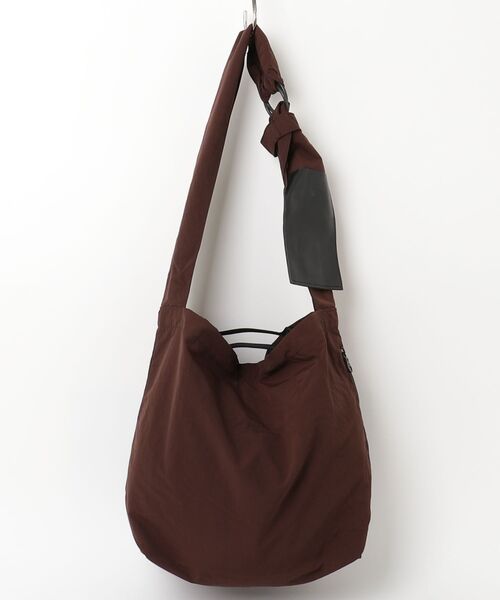 yorozu(ヨロズ)の「yorozu TA-TEX TASUKI SHOULDER (111YZ334)(ショルダーバッグ・メンズ・ブラック/ブラウン・FREE)」の3枚目の写真