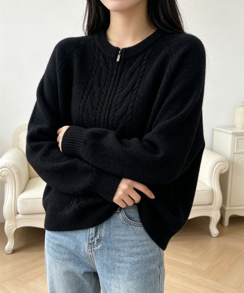 &soiree(アンドソワレ)の「Wジップケーブル編みニットトップス(ニット/セーター・レディース・パープル/ネイビー/オリーブ/オフホワイト/レッド/グレー/オレンジ/ブルー/ブラック・FREE)」の12枚目の写真