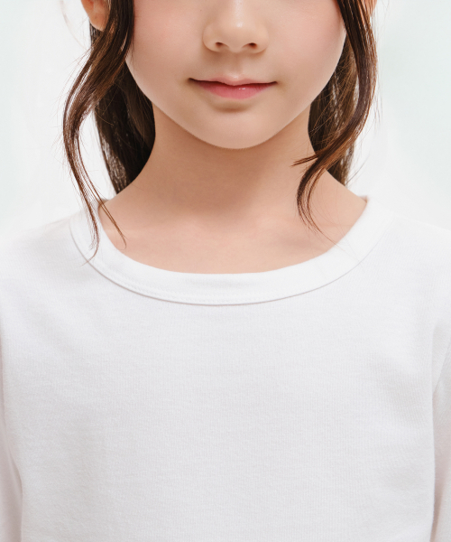 MUSINSA STANDARD KIDS（ムシンサスタンダードキッズ）の「ガールズフレア長袖Tシャツ[ホワイト]（Tシャツ/カットソー・レディース・その他・120/140/150/160/130）」の3枚目の写真