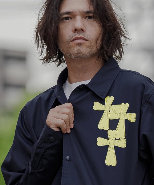 CAMBIO（カンビオ）の「mj12014- プリントコーチジャケット - Cross Hearts(2602142MCB)（ナイロンジャケット・メンズ・ブラック/ベージュ/ネイビー・S/M/L/XL）」の4枚目の写真