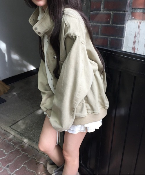 modimood(モディムード)の「華奢見えオーバーハイネックウォッシングジャケット(ブルゾン・レディース・ベージュ/ブラック・FREE)」の10枚目の写真