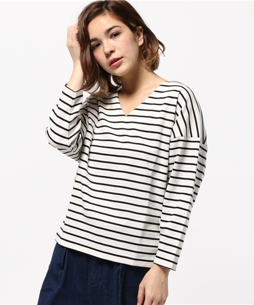 FREE'S MART(フリーズマート)の「前後Vネックドルマンカットソー(Tシャツ/カットソー・レディース・カーキ/ネイビー/グレー/ホワイト系その他・FREE)」の2枚目の写真