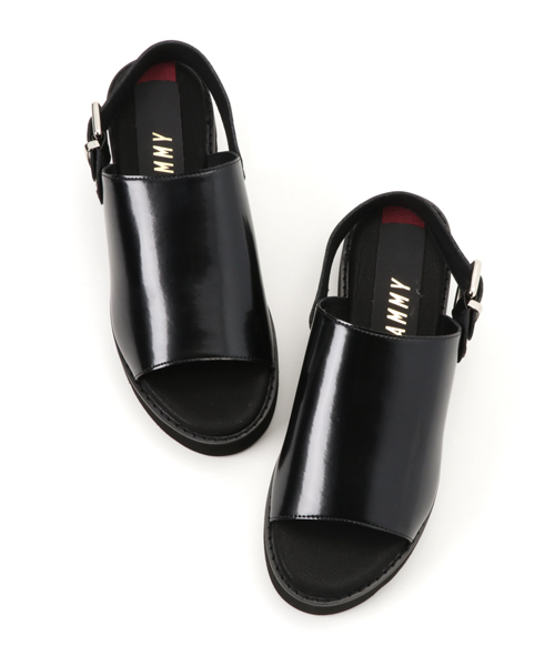 DAMMY(ダミー)の「DAMMY/2WAYフラットサンダル(サンダル・レディース・ブラック/ホワイト・LARGE/MEDIUM)」の9枚目の写真
