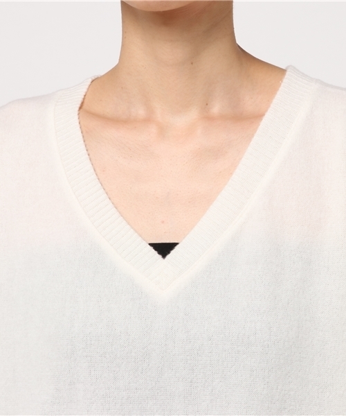 VENCEEXCHANGE（ヴァンスエクスチェンジ）の「起毛両Vニット（ニット/セーター・レディース・ワインレッド/オフホワイト/グレー/ライトブラウン/ブラック・MEDIUM）」の9枚目の写真