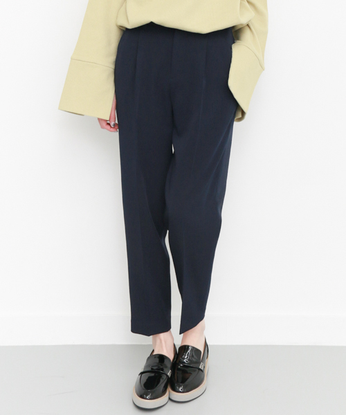 KBF（ケイビーエフ）の「KBF スリムパンツ（その他パンツ・レディース・ライトグレー/ピンク/ネイビー・38/36）」の2枚目の写真