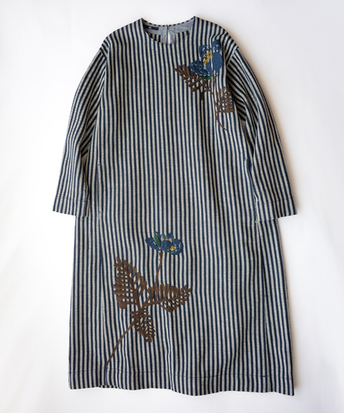 45r フォーティファイブアール の カルゼヒッコリープルメリア刺繍ワンピース ワンピース Wear