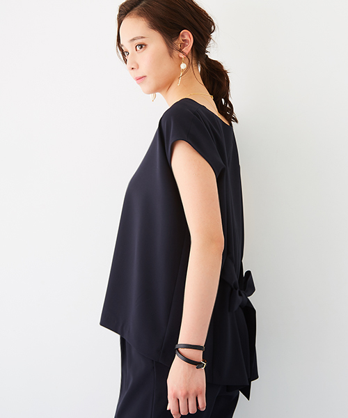 STUDIOUS（ステュディオス）の「【WEB限定】STUDIOUS バックフレアーサッシュブラウス（シャツ/ブラウス・レディース・ネイビー/ライトグレー・FREE）」の10枚目の写真