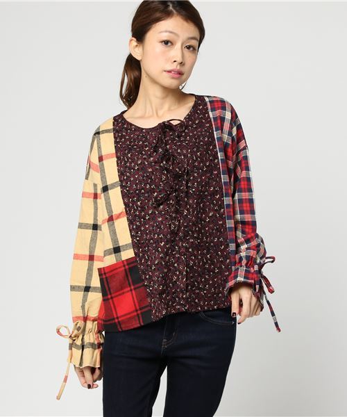 MERLOT（メルロー）の「チェック×フラワー柄ブラウス7218（シャツ/ブラウス・レディース・レッド/ネイビー・FREE）」の6枚目の写真