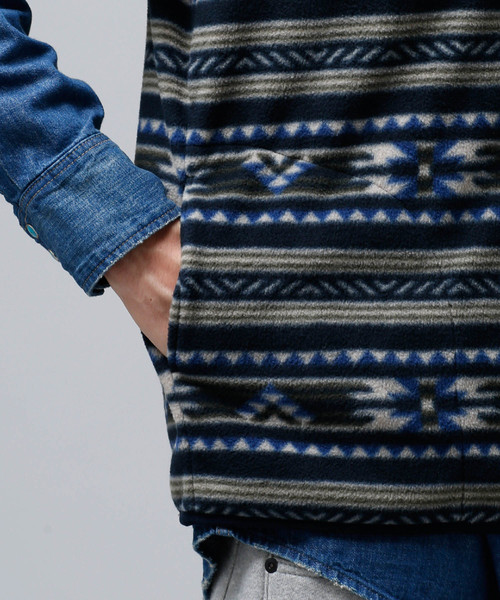 NANO universe（ナノユニバース）の「ネイティブフリースベスト（ベスト・メンズ・ネイビー/グレー・SMALL/MEDIUM/LARGE）」の6枚目の写真