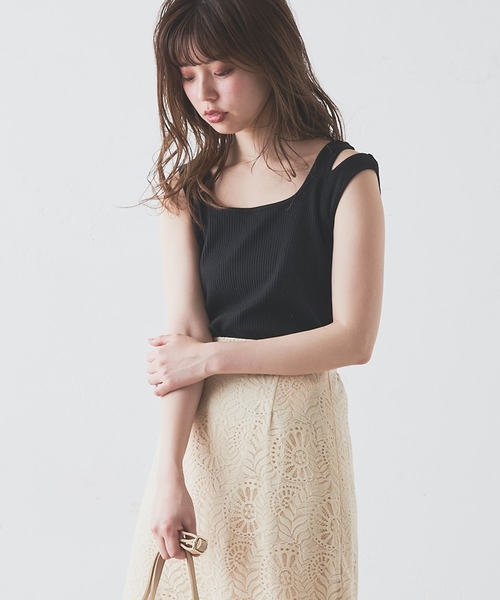 natural couture（ナチュラルクチュール）の「スリット入りタンク（タンクトップ・レディース・ブラック/オフホワイト/ミント/ピンクベージュ・FREE）」の12枚目の写真