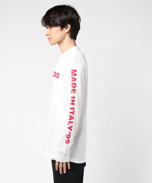 DSQUARED2（ディースクエアード）の「T-SHIRT SURF FIT /INTENSE DYED /0192（Tシャツ/カットソー・メンズ・ホワイト・S/M/L/XL/XS）」の2枚目の写真