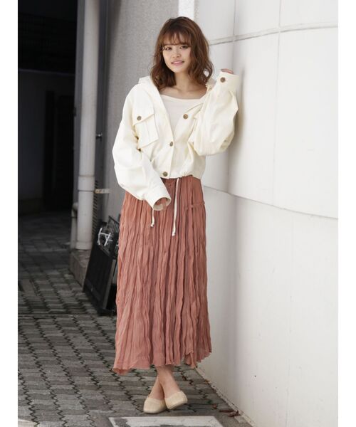 dazzlin（ダズリン）の「イレギュラーラインクリンクルスカート（スカート・レディース・オフホワイト/アイボリー/ミント/ブラウン/その他1・FREE）」の17枚目の写真