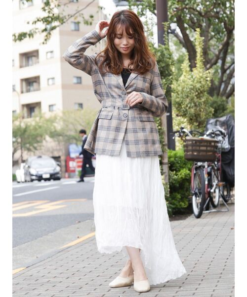 dazzlin（ダズリン）の「イレギュラーラインクリンクルスカート（スカート・レディース・オフホワイト/アイボリー/ミント/ブラウン/その他1・FREE）」の10枚目の写真