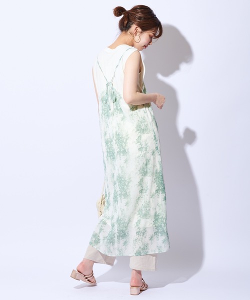 natural couture(ナチュラルクチュール)の「ほんのりタイダイキャミワンピース(ワンピース・レディース・ピンク/イエロー/グリーン・FREE)」の6枚目の写真