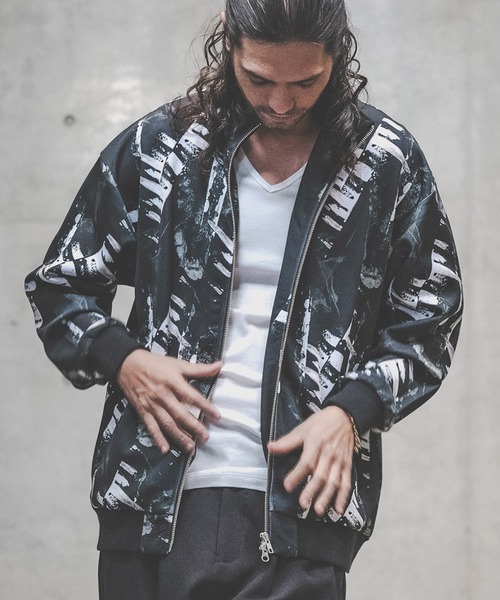 GLIMCLAP（グリムクラップ）の「mj7734-Repeating pattern stand fullzip jacket jersey(monotone geometric pattern) ジャケット（ブルゾン・メンズ・ブラック・S/M/L）」の8枚目の写真