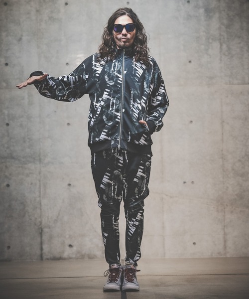 GLIMCLAP（グリムクラップ）の「mj7734-Repeating pattern stand fullzip jacket jersey(monotone geometric pattern) ジャケット（ブルゾン・メンズ・ブラック・S/M/L）」の10枚目の写真