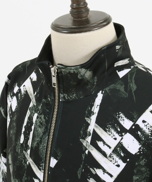 GLIMCLAP（グリムクラップ）の「mj7734-Repeating pattern stand fullzip jacket jersey(monotone geometric pattern) ジャケット（ブルゾン・メンズ・ブラック・S/M/L）」の11枚目の写真