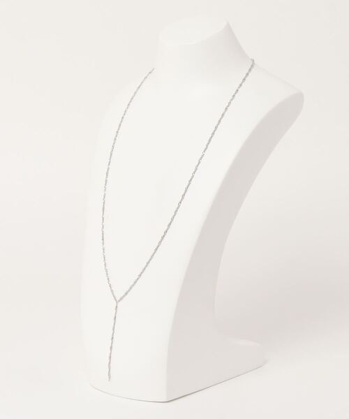 Pierrot(ピエロ)の「ツイストチェーンYラインネックレス(ネックレス・レディース・シルバー/ゴールド・FREE)」の5枚目の写真
