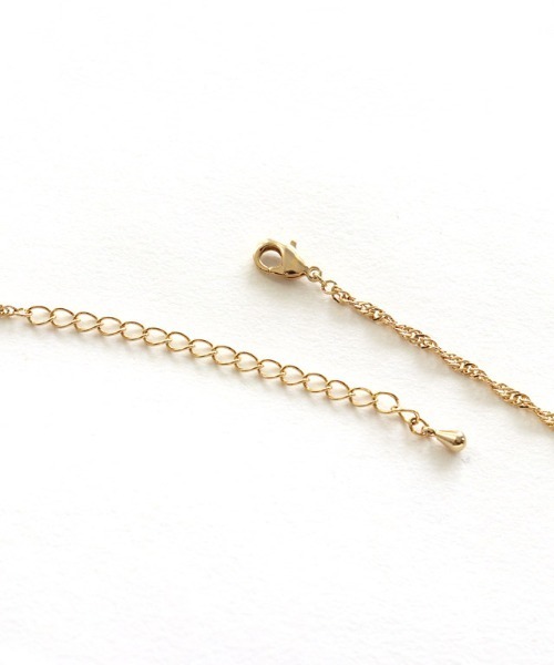 Pierrot(ピエロ)の「ツイストチェーンYラインネックレス(ネックレス・レディース・シルバー/ゴールド・FREE)」の10枚目の写真