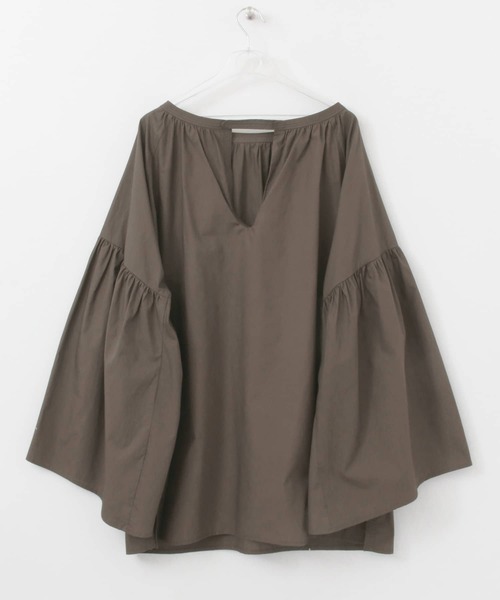 LAATO（ラート）の「FOLDING FAN BLOUSE（シャツ/ブラウス・レディース・ブラウン/チャコールグレー・FREE）」の5枚目の写真