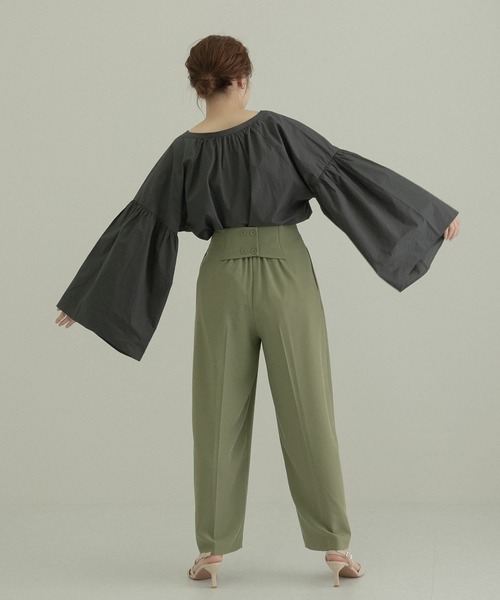 LAATO（ラート）の「FOLDING FAN BLOUSE（シャツ/ブラウス・レディース・ブラウン/チャコールグレー・FREE）」の8枚目の写真